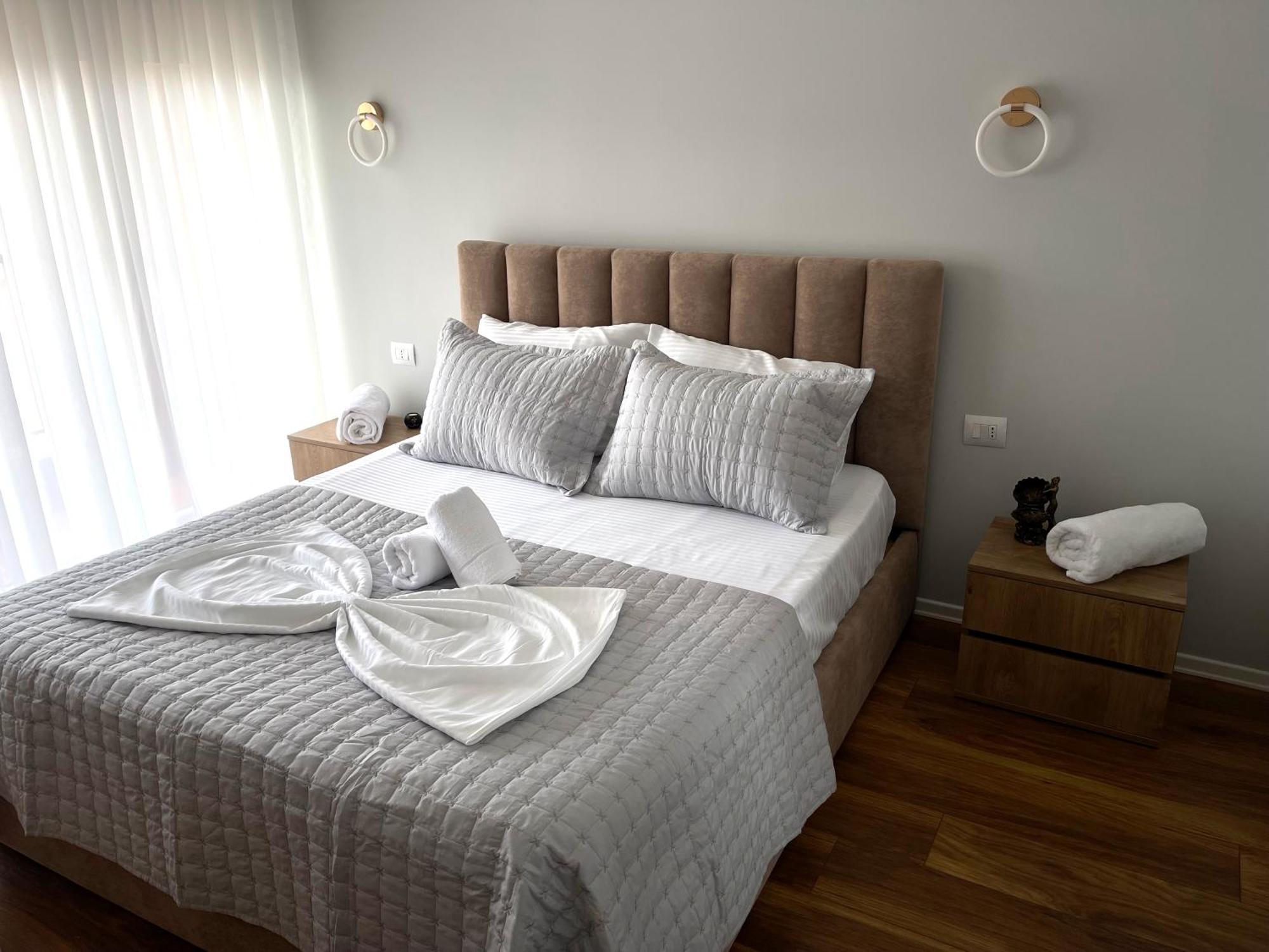 New Bazaar, Grand Apartment 티라나 외부 사진